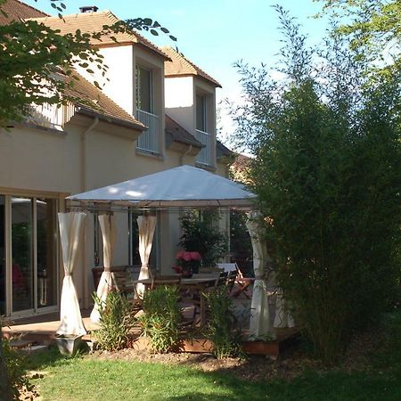 B&B Loft Trotters L'Etang-la-Ville Bagian luar foto