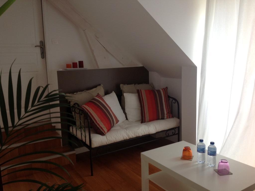 B&B Loft Trotters L'Etang-la-Ville Bagian luar foto